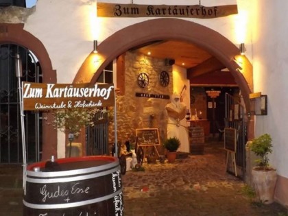 照片: Zum Kart&amp;auml;userhof